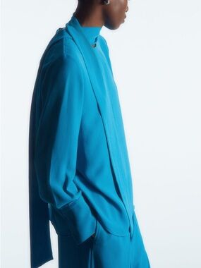 COS CAPE-DETAIL SCARF BLOUSE - BRIGHT TURQUOISE
